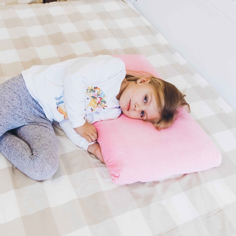 Подушка классика Kids KIDS для детей от 3 лет Фабрика облаков розовая